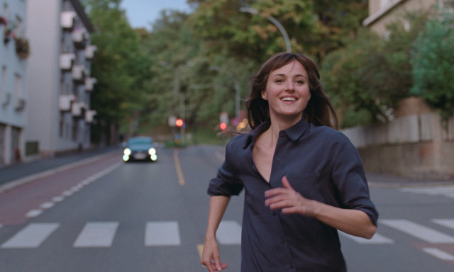 Nejhorší člověk na světě, režie: Joachim Trier